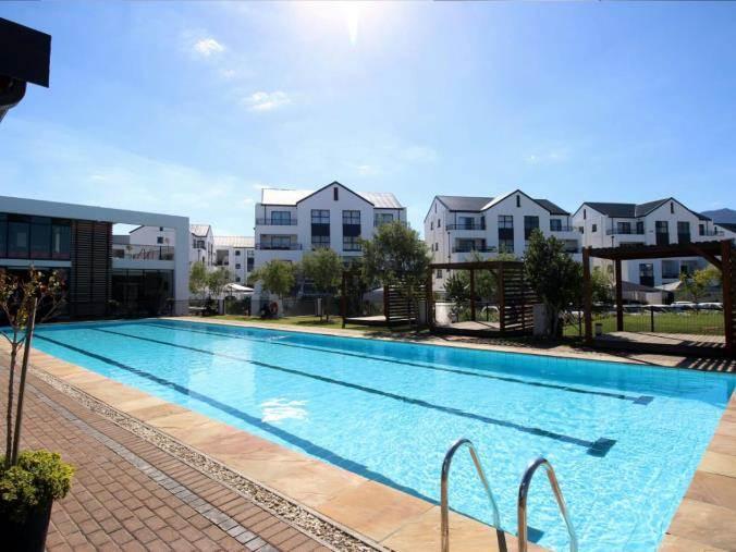 To Let 2 Bedroom Property for Rent in De Velde Western Cape